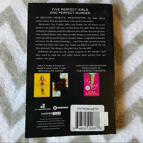 The Perfectionists - Book - Picture 3 of 3